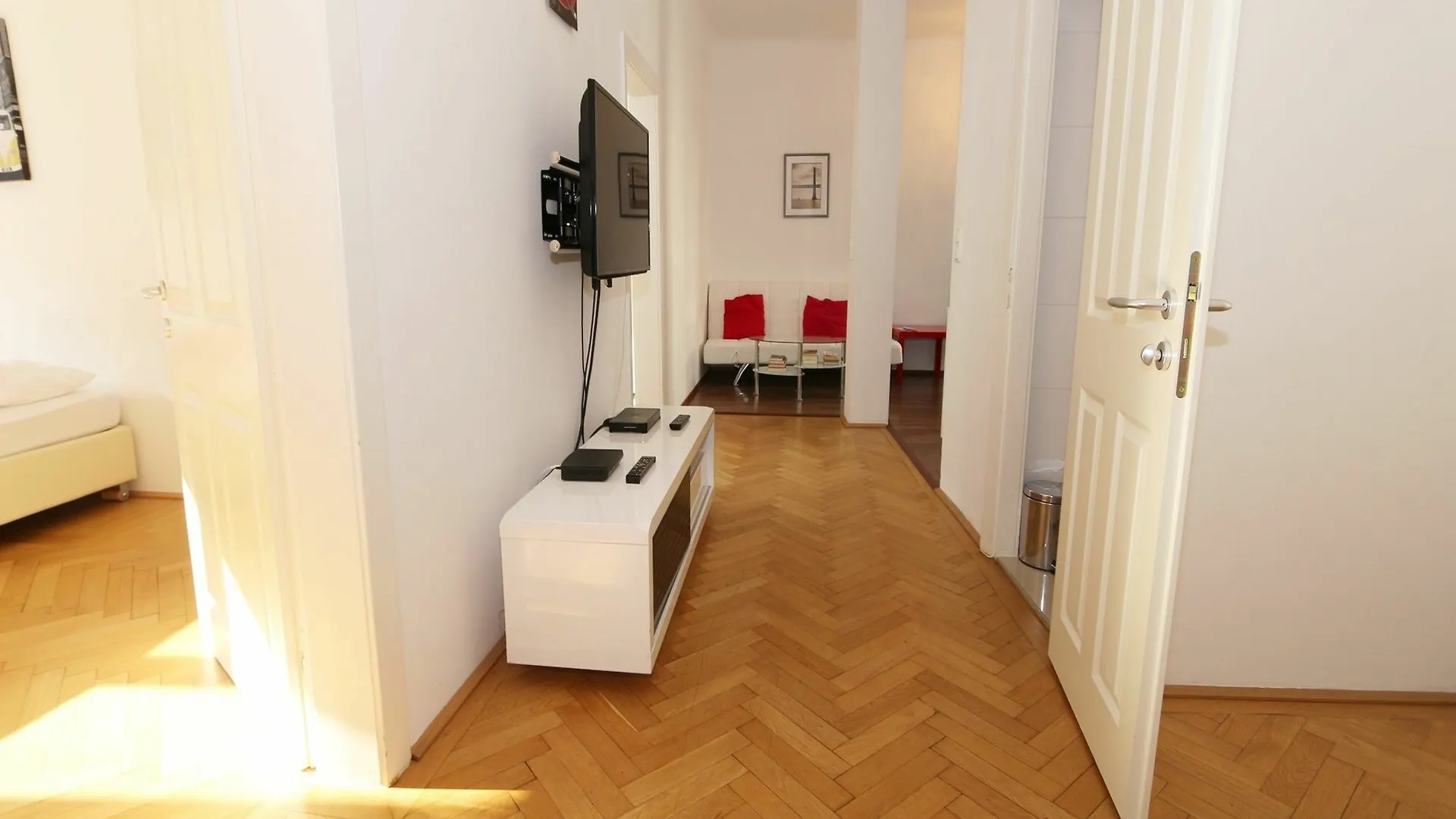 Puzzlehotel - Apartments Zentrum I Vienna Hotel