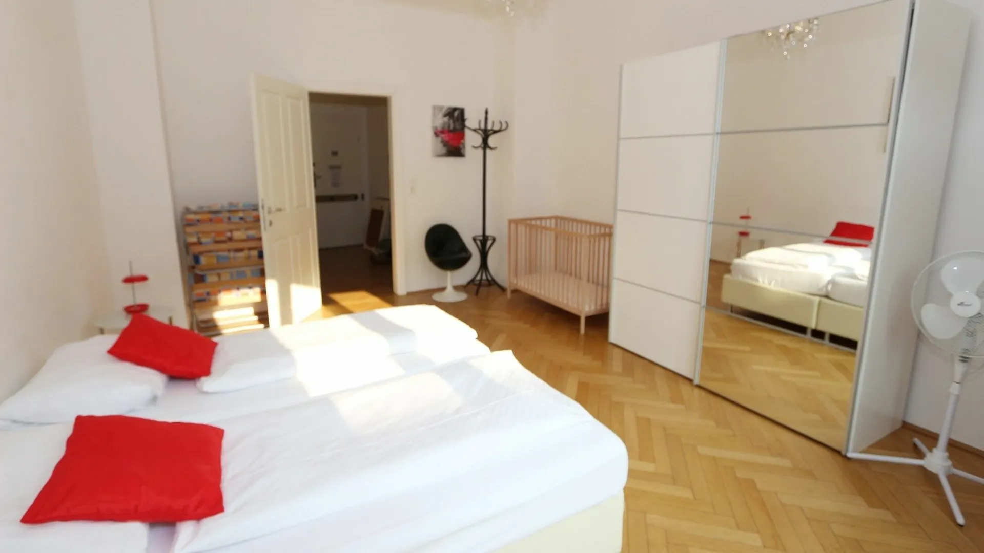 Puzzlehotel - Apartments Zentrum I Vienna 3*,