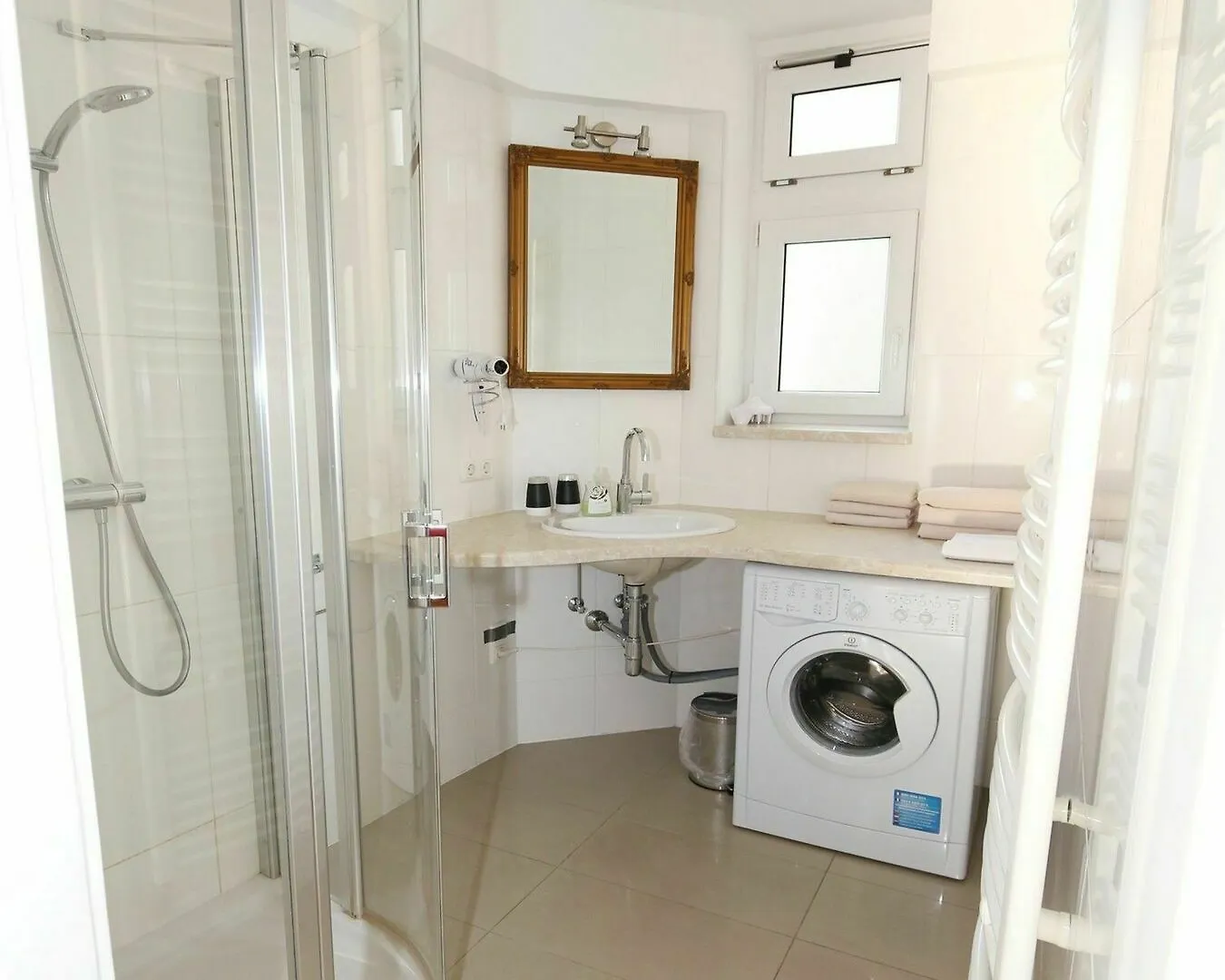 *** Hotel Puzzlehotel - Apartments Zentrum I Vienna Austria