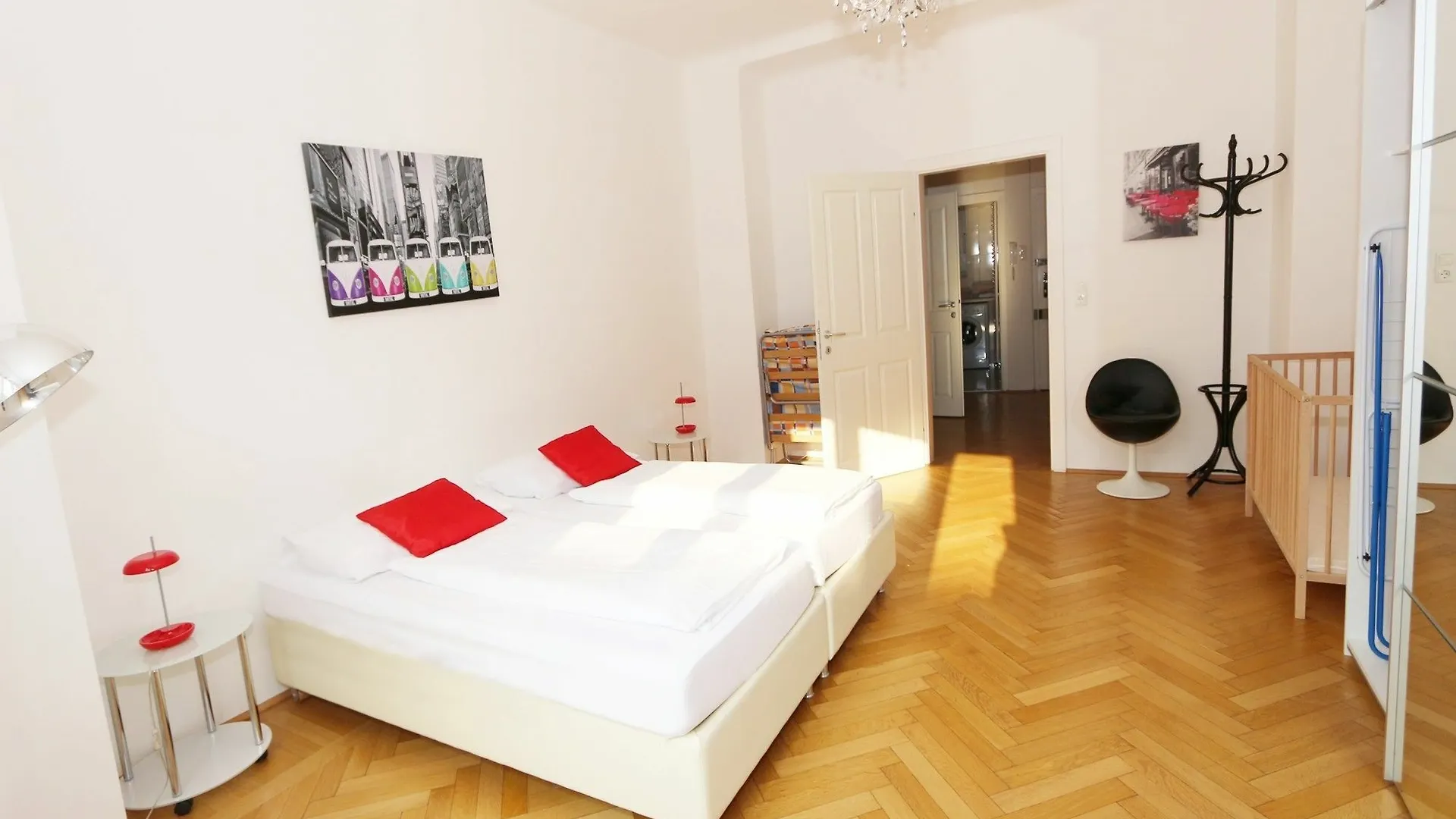 *** Hotel Puzzlehotel - Apartments Zentrum I Vienna Austria